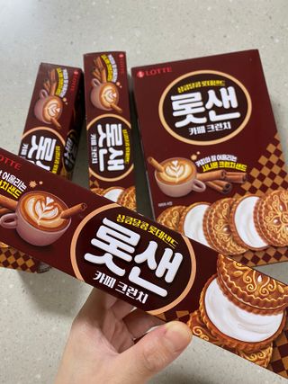 롯데제과 롯샌 카페크런치 — 5점을 준 리뷰어가 2021년 10월 올린 사용 사진