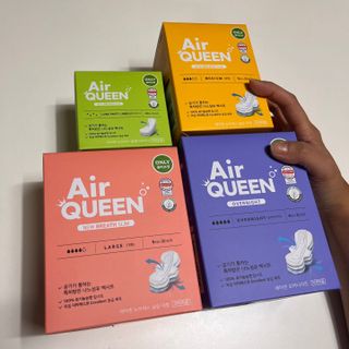 에어퀸 뉴브레스 유기농 생리대 4종 (팬티라이너 20P + 중형 10P + 대형 10P + 오버나이트 8P)_체험단 — 4.5점을 준 리뷰어가 2024년 8월 올린 사용 사진