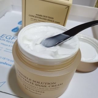 Dr.느루벗 느루벗 링클 솔루션 콘센트레이트 스네일 탄력 달팽이 크림 80g — 4.5점을 준 리뷰어가 2021년 5월 올린 사용 사진