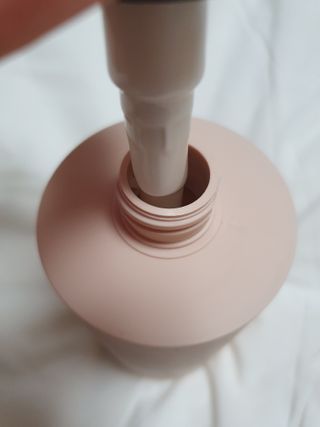 프리마인 더이상 뻣뻣하고 효과없는 탈모샴푸는 NO. 근본부터 케어하는 셀베이스 그린티샴푸(500ml) — 5점을 준 리뷰어가 2023년 2월 올린 사용 사진