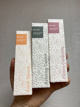리엔케이 센티드 리페어 핸드크림 SET - 3 fragrance — 5점을 준 리뷰어가 2022년 11월 올린 사용 사진