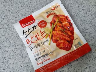 굽네몰 [굽네] 소스가 맛있는 닭가슴살 슬라이스 4종 — 5점을 준 리뷰어가 2021년 11월 올린 사용 사진