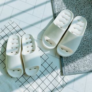 창신리빙 [프랑코 EVA 항균 욕실화] 똑똑한 정리 수납 — 5점을 준 리뷰어가 2021년 2월 올린 사용 사진