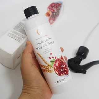 카오리온코스메틱스 곡물 바디 필링 스프레이 — 5점을 준 리뷰어가 2021년 7월 올린 사용 사진
