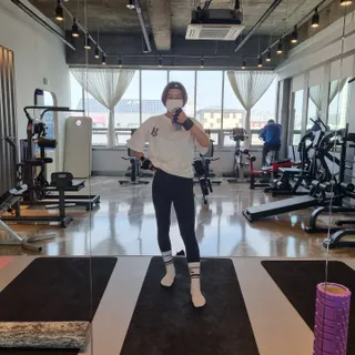 [딕시] 힙 플랙션 레깅스 HIP FLEXION Leggings — 5점을 준 리뷰어가 2022년 10월 올린 사용 사진