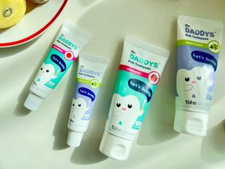닥터데디스 안심저불소 키즈치약 (라즈베리, 청포도향 중 택 1) 60g +  여행용 미니 치약 15g — 5점을 준 리뷰어가 2022년 10월 올린 사용 사진