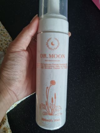 MF프리 [닥터문] 유산균 락토케어 질경초 여성청결제 200ml (폼타입) — 5점을 준 리뷰어가 2022년 7월 올린 사용 사진