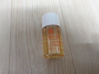 바이오오일 [바이오-오일] 스킨케어 오일 내추럴 60ml — 4.5점을 준 리뷰어가 2021년 10월 올린 사용 사진