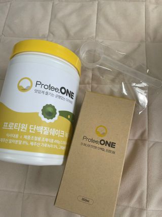 프로티원 단백질쉐이크 녹차맛 2주분 1통+보틀 — 5점을 준 리뷰어가 2021년 5월 올린 사용 사진