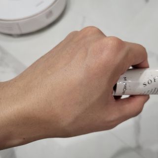 멈칫(MUMCHIT) 넥퍼퓸 NECKPERFUME 2가지 향 — 5점을 준 리뷰어가 2021년 11월 올린 사용 사진