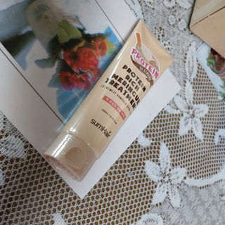 썸헤어 / SUMHAIR 썸헤어 프로틴 리치 머랭 트리트먼트 극손상모 전용 케어 — 4점을 준 리뷰어가 2021년 4월 올린 사용 사진