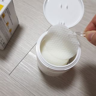랑벨 비타 에너지 잡티 앰플 패드 65매 (투명하고 밝은 얼굴 광채패드) — 5점을 준 리뷰어가 2022년 6월 올린 사용 사진