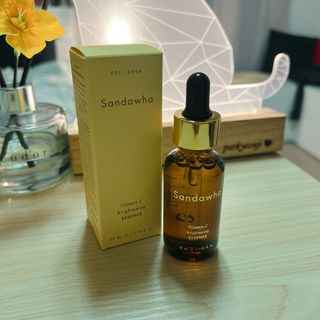 스킨큐어 산다화 비타민c 화이트닝 에센스 30ml — 5점을 준 리뷰어가 2022년 2월 올린 사용 사진