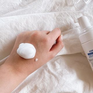 [바이로담] 저자극 약산성버블 폼 폼클렌징 150ml — 5점을 준 리뷰어가 2021년 3월 올린 사용 사진