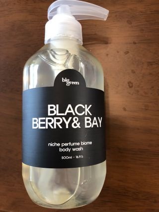 빅그린 니치 퍼퓸 바이옴바디워시 500ml(상탈, 블랙베리&베이, 블랑쉐 3종 중 택1) — 5점을 준 리뷰어가 2022년 8월 올린 사용 사진