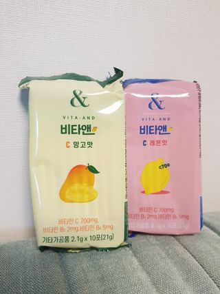 비타앤C 레몬맛, 망고맛 — 5점을 준 리뷰어가 2021년 5월 올린 사용 사진