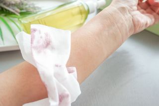 스킨큐어 산다화 순한 클렌징 동백 오일 200ml — 5점을 준 리뷰어가 2023년 4월 올린 사용 사진