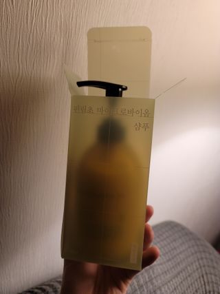 방방곳곳 편림초 마이크로바이옴 샴푸 — 5점을 준 리뷰어가 2022년 3월 올린 사용 사진