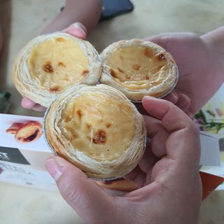 디앙뜨 포르투갈 에그타르트 오리지널 맛+패션후르츠 맛 중 택1 — 5점을 준 리뷰어가 2021년 7월 올린 사용 사진