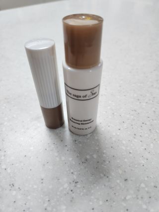 더사가오브수 [사가수] 효혜윤 보태니컬 에너지 에센스인로션 20ml /아이포올 스틱 3g — 5점을 준 리뷰어가 2023년 2월 올린 사용 사진