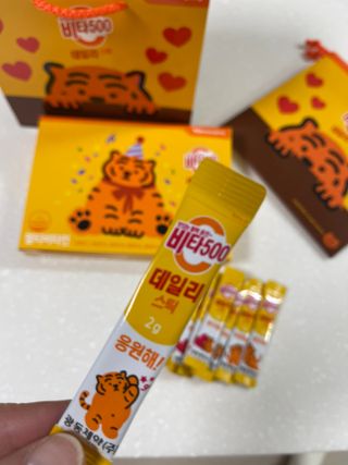광동생활건강 프리 [광동] VB와 VC를 함유한 멀티 비타민 비타 500 데일리 스틱 180포 — 5점을 준 리뷰어가 2022년 5월 올린 사용 사진