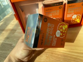 서울약사신협_내몸애발란스멀티비타민앤미네랄파워업_800mg x 90정 — 5점을 준 리뷰어가 2021년 6월 올린 사용 사진