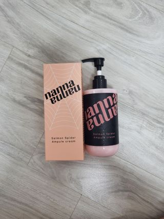 난나 살몬 스파이더 검버섯 미백 톤업 화이트닝 연어 앰플 크림 300ml 대용량 — 5점을 준 리뷰어가 2022년 8월 올린 사용 사진