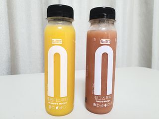 BLENDY'S 핑크 스무디+블론디 스무디 — 4.5점을 준 리뷰어가 2021년 11월 올린 사용 사진