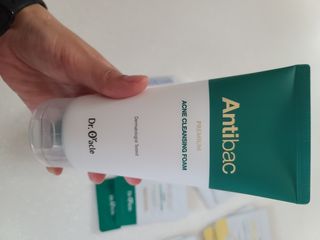 닥터오라클 안티박 프리미엄 아크네 클렌징 폼 — 5점을 준 리뷰어가 2021년 7월 올린 사용 사진
