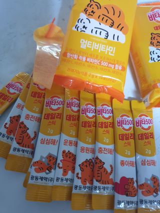 광동생활건강 [광동] 비타 500 데일리 스틱 VB, VC를 함유한 멀티비타민 30포+30포 — 5점을 준 리뷰어가 2022년 7월 올린 사용 사진