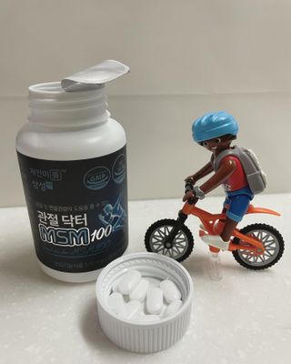 체인미 관절 및 연골건강에 도움을 줄수있는 관절닥터 MSM100 — 5점을 준 리뷰어가 2021년 11월 올린 사용 사진