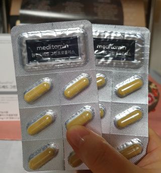 메디타민 원헌드레드 그린프로폴리스 — 5점을 준 리뷰어가 2021년 10월 올린 사용 사진
