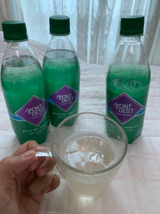 몽베스트 Montbest with Sparkling water Plain 20병 — 5점을 준 리뷰어가 2021년 11월 올린 사용 사진