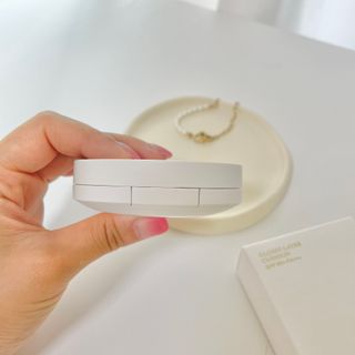 위뜨 글로시 레이어 쿠션 — 4점을 준 리뷰어가 2022년 6월 올린 사용 사진