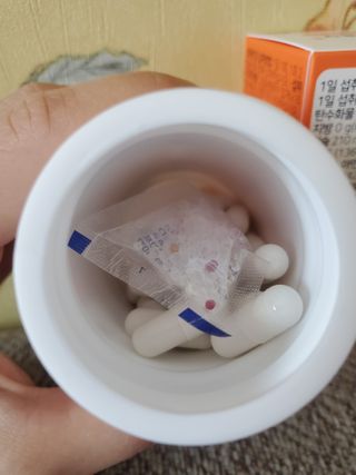 프리마인 성큼다가온 봄, 이너뷰티를 챙겨야 피부도 화사하게, 컨디션도 활기차게. 흡수율을 높인 고효율 비타민. — 5점을 준 리뷰어가 2023년 4월 올린 사용 사진