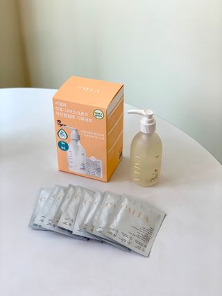 카엘라 락토 다마스크 로즈 여성청결제 젤 기획세트 — 5점을 준 리뷰어가 2023년 6월 올린 사용 사진