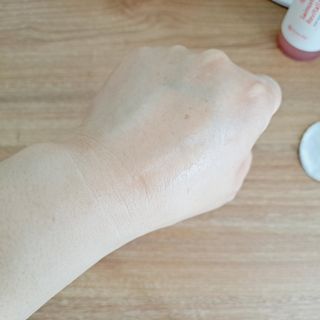 아이앤립 / EYENLIP 아이앤립 연어오일 리바이탈라이징 토너+앰플+크림 3종 세트 — 5점을 준 리뷰어가 2021년 6월 올린 사용 사진