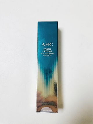 [NEW 탄력유턴 아이크림] AHC 유스 래스팅 리얼 아이크림 포 페이스 — 5점을 준 리뷰어가 2021년 2월 올린 사용 사진