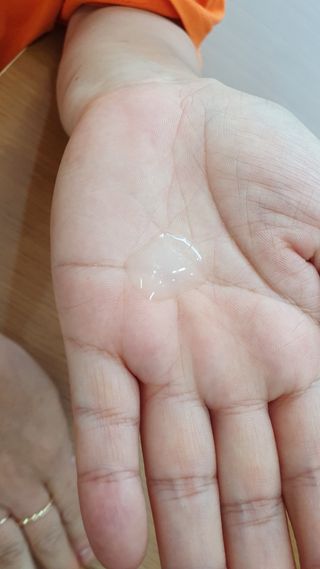아이앤립 / EYENLIP 아이앤립 연어오일 리바이탈라이징 토너+앰플+크림 3종 세트 — 5점을 준 리뷰어가 2021년 7월 올린 사용 사진
