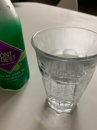몽베스트 Montbest with Sparkling water Lime20병 — 4점을 준 리뷰어가 2021년 10월 올린 사용 사진