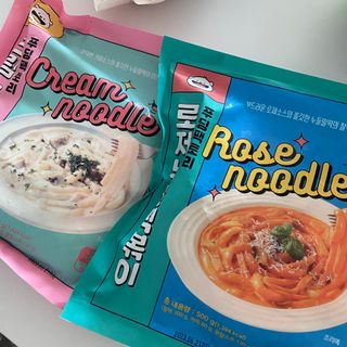 [푸딩팩토리] 로제누들떡볶이 500g / 까르보나라크림누들떡볶이 500g — 5점을 준 리뷰어가 2022년 8월 올린 사용 사진