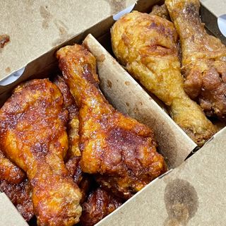 [교촌치킨 영등포역점] 치킨 메뉴 중 택1 — 5점을 준 리뷰어가 2021년 1월 올린 사용 사진
