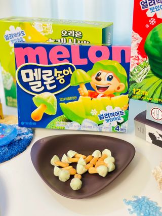 2024 오리온 여름한정판 초코파이 수박 / 후레쉬베리 멜론 / 멜론송이 — 5점을 준 리뷰어가 2024년 8월 올린 사용 사진