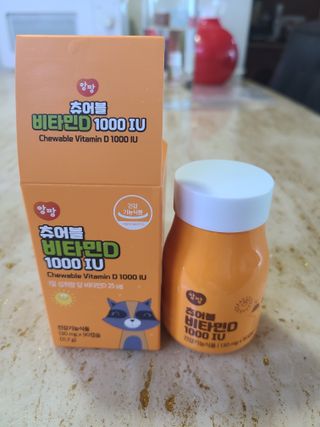 앙팡 츄어블 비타민D 1000 IU 130mg x 90정 — 5점을 준 리뷰어가 2022년 10월 올린 사용 사진