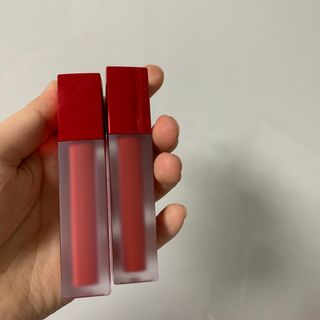 [블랙루즈] 에어 핏 벨벳틴트 시즌1 7종 중 택1+랜덤1 — 4점을 준 리뷰어가 2021년 1월 올린 사용 사진