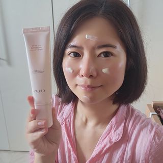 프리마인 선크림만 바꿨을 뿐인데 매일 물 2L챙겨먹고 기초케어 완벽하게 한 물빛피부 완성,셀라브UV프로텍터 — 5점을 준 리뷰어가 2023년 8월 올린 사용 사진
