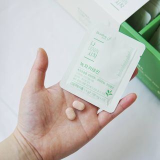 12월 15일 출시, 건강기능식품 브랜드 본리브 나 다운 시작 제품 3종 — 5점을 준 리뷰어가 2021년 2월 올린 사용 사진