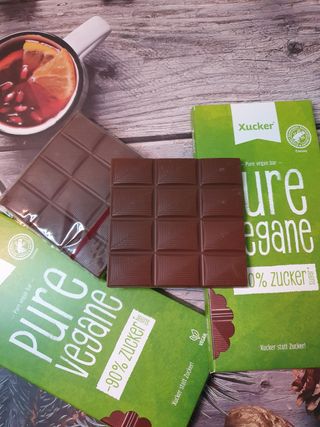 당류2g 자일리톨로 단맛을낸 슈카 퓨어비건 무설탕초콜릿 Xucker vegan 2개입 — 5점을 준 리뷰어가 2021년 4월 올린 사용 사진