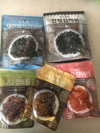 하나마이 [마마쿡] 전 청와대 천상현 셰프의 밑반찬  5종세트(소고기 장조림+연근조림+진미채+간장김자반+새우김자반) — 5점을 준 리뷰어가 2023년 4월 올린 사용 사진