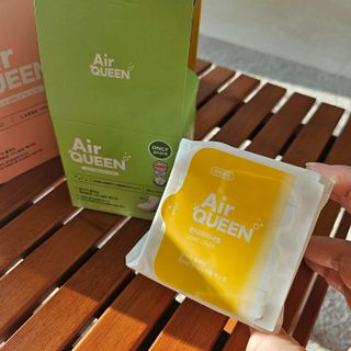 에어퀸 뉴브레스 유기농 생리대 4종 (팬티라이너 20P + 중형 10P + 대형 10P + 오버나이트 8P)_체험단 2차 — 5점을 준 리뷰어가 2024년 11월 올린 사용 사진
